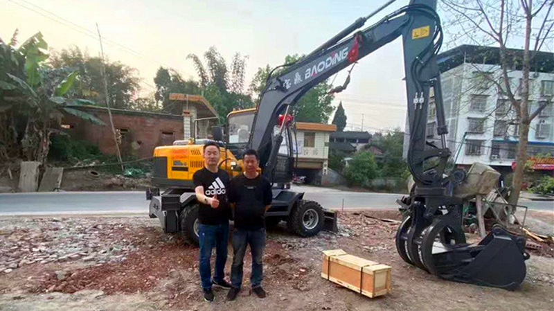 重慶抓木機客戶交車記錄